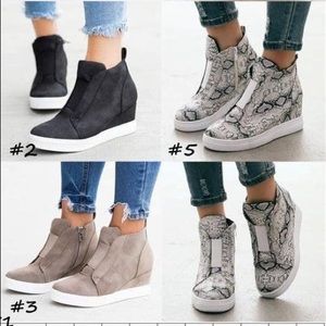 Snakeskin wedge sneaker